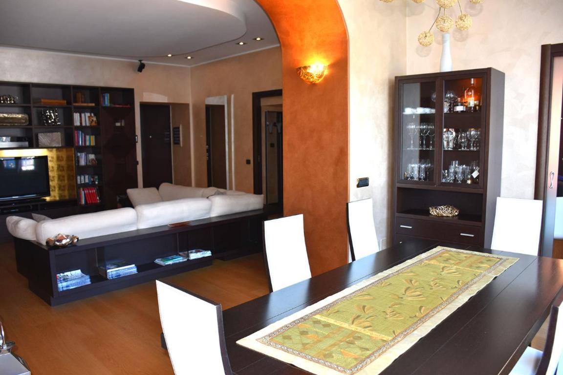 Bellagio Lakeside Apartment المظهر الخارجي الصورة